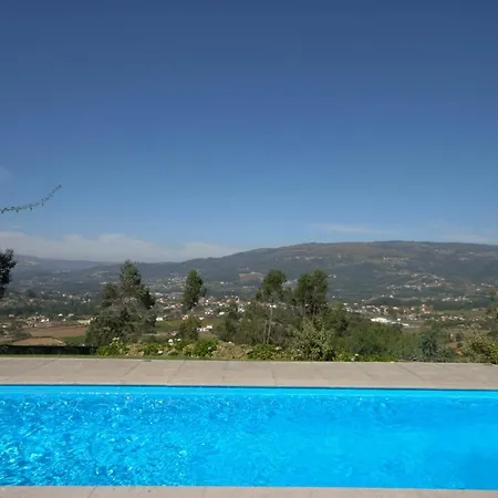 Ponte De Lima Sleeps 10 Wifi Βίλα