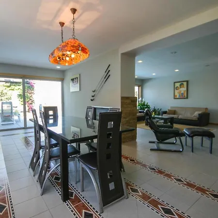 Βίλα Ponte De Lima Sleeps 10 Wifi *